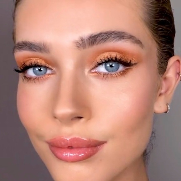 Charlotte Tilbury Bejewelled Eyeshadow Palette with Gold and Purple Hues NIB - Picture 8 of 12